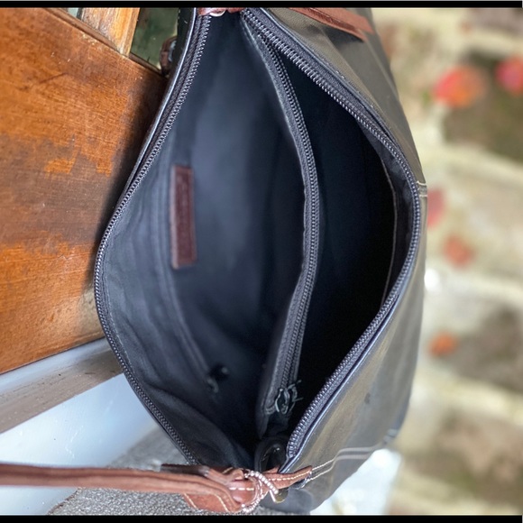 Tignanello Black and Brown Shoulder Bag - Picture 7 of 8